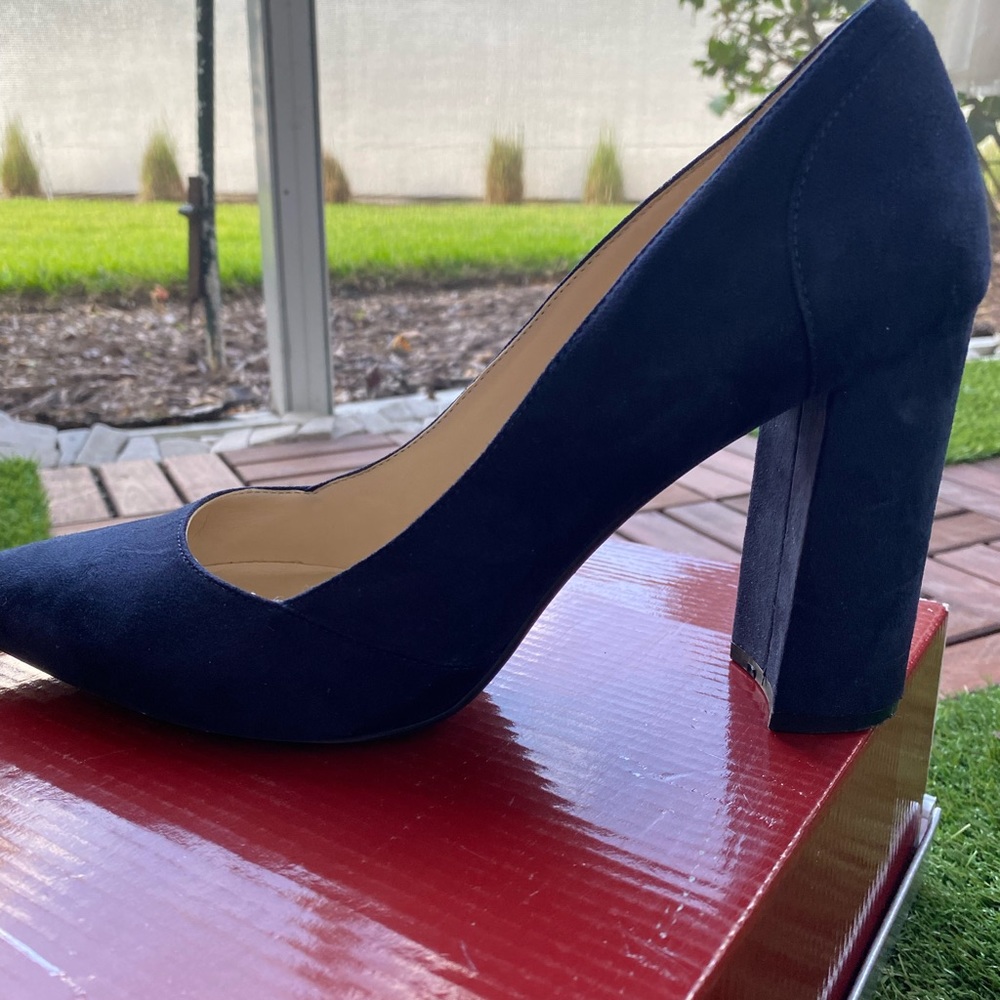 NineWest Blue Suede heels